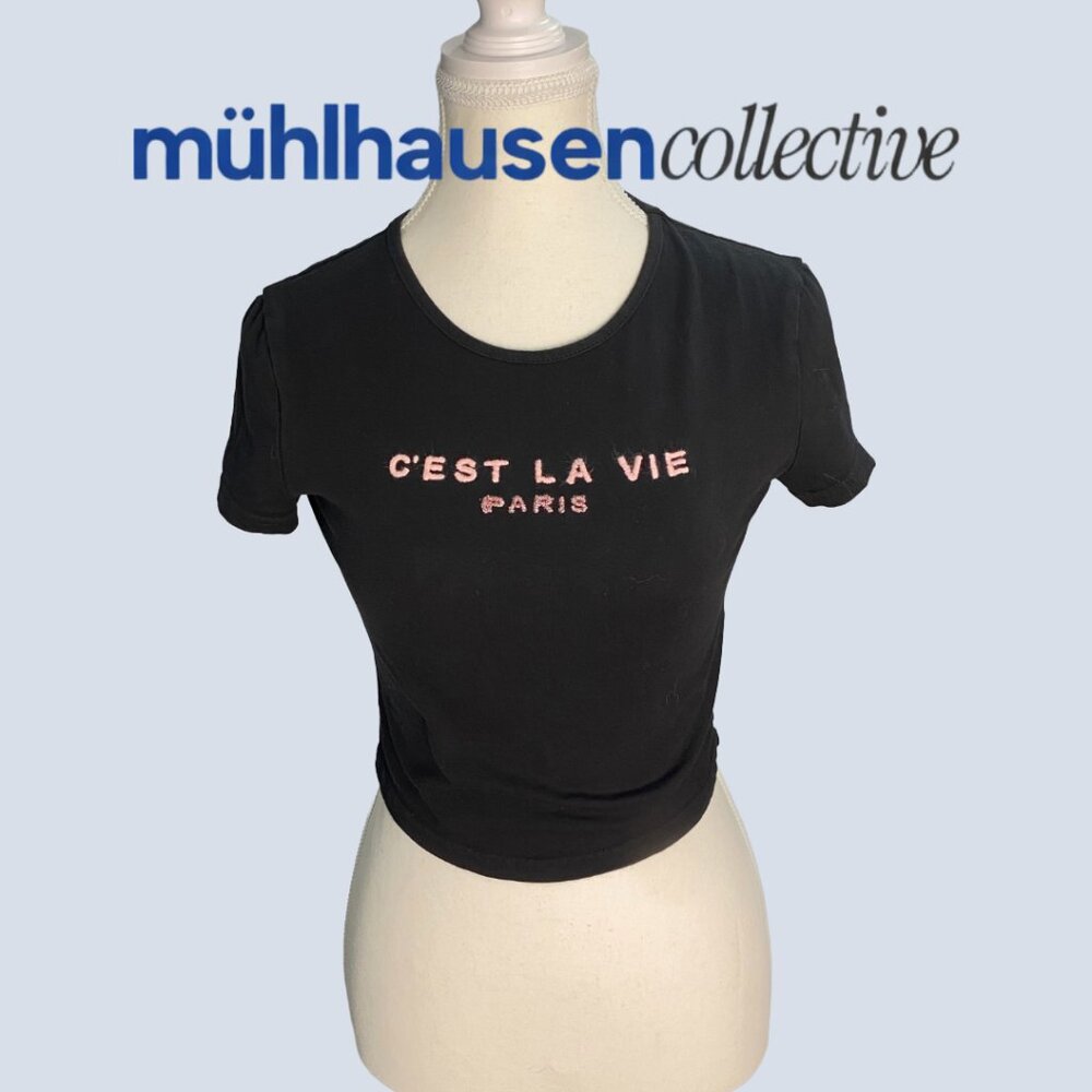 C’est La Vie Paris Graphic Baby Tee | Black Cropped T-Shirt | Size Small